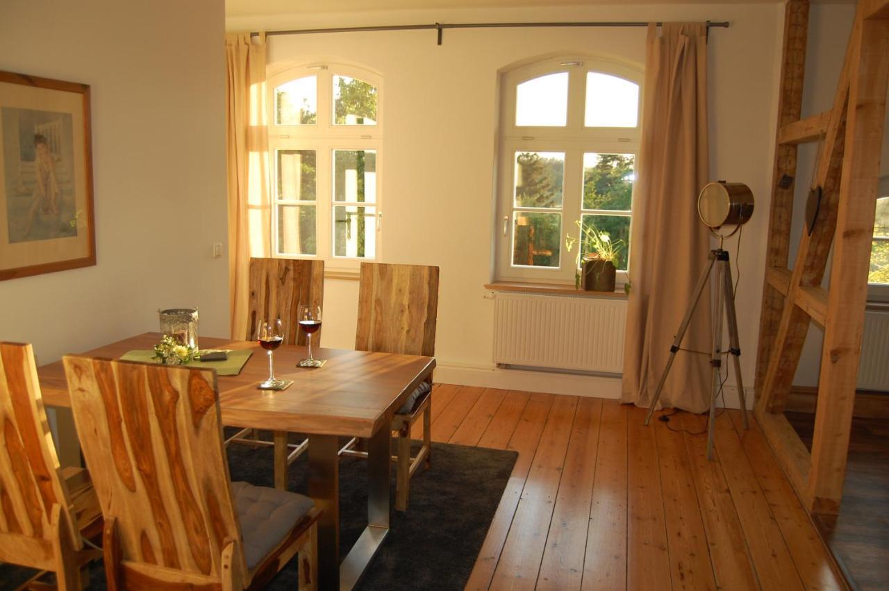 Ferienwohnung Ehemalige Revierfoersterei "Uns Luett" Kuhstorf Bagian luar foto