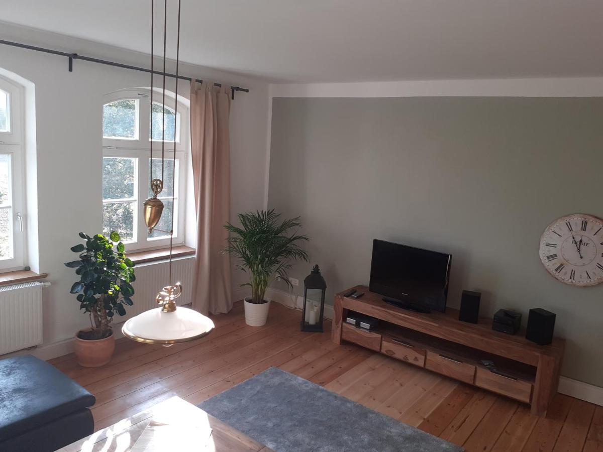 Ferienwohnung Ehemalige Revierfoersterei "Uns Luett" Kuhstorf Bagian luar foto